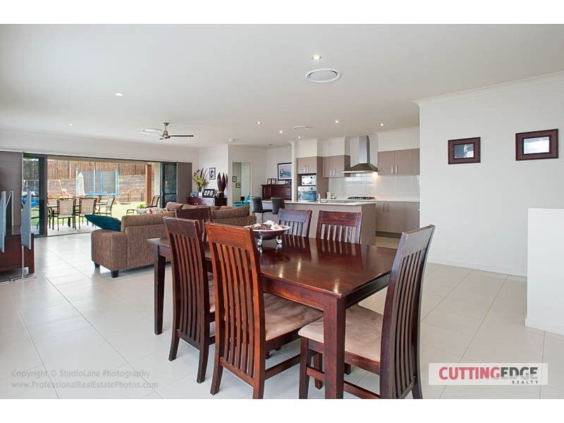 18 MAJOR MITCHELL DR, Upper Coomera QLD 4209