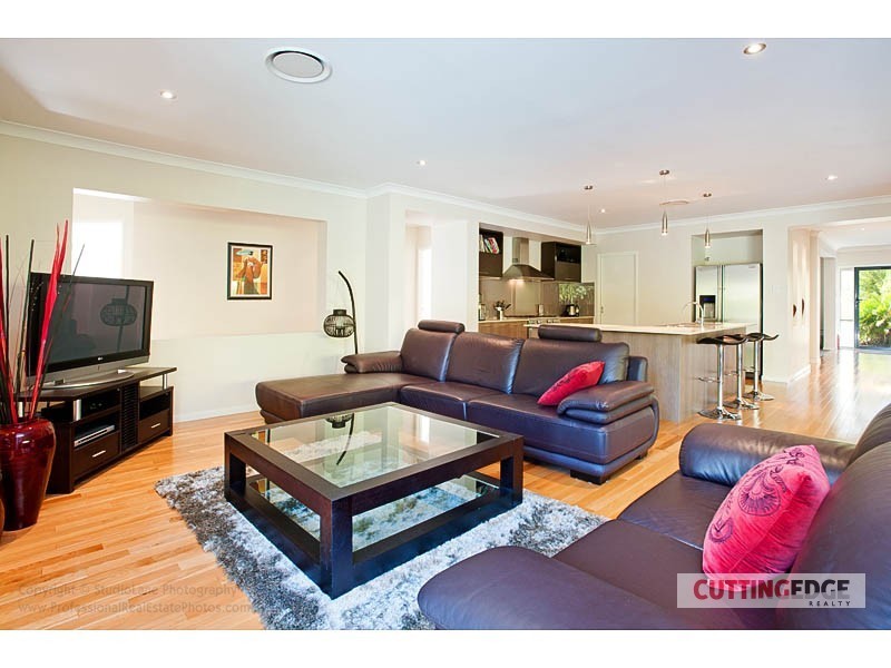 4 GARAWARRA CRES, Upper Coomera QLD 4209