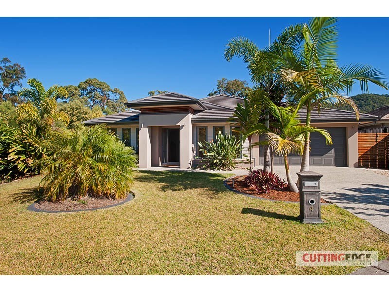4 GARAWARRA CRES, Upper Coomera QLD 4209