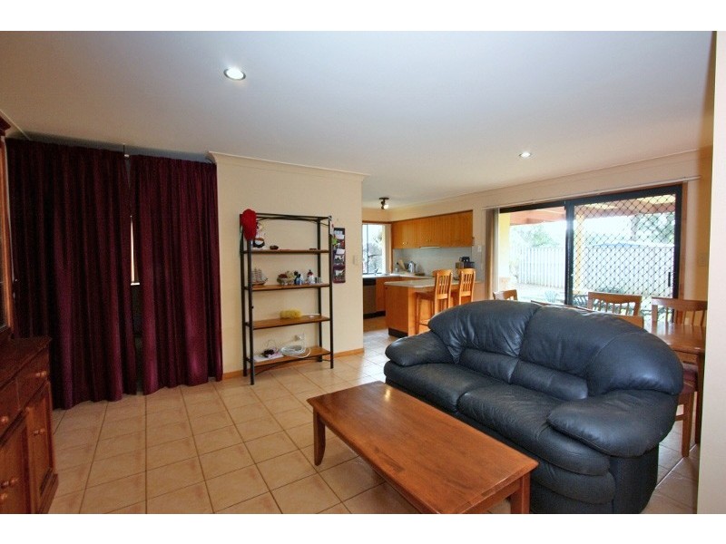 15 Mackellar Rise, Maudsland QLD 4210