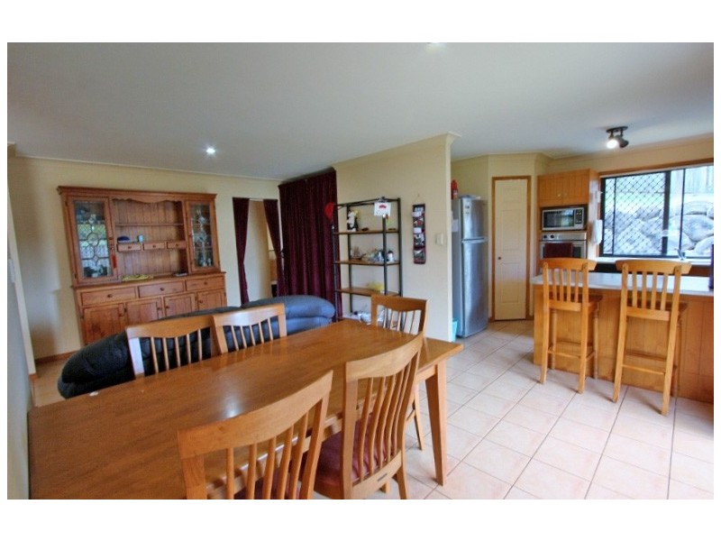 15 Mackellar Rise, Maudsland QLD 4210