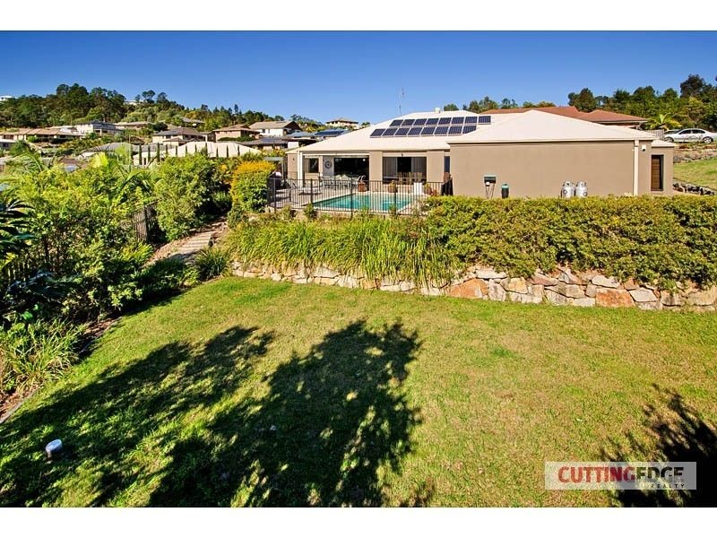 6 Soward Court, Pacific Pines QLD 4211