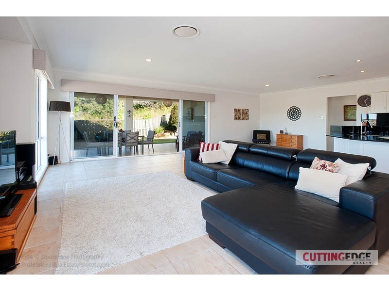 14 Fitzgerald Close, Maudsland QLD 4210