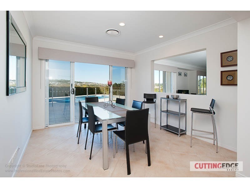 14 Fitzgerald Close, Maudsland QLD 4210