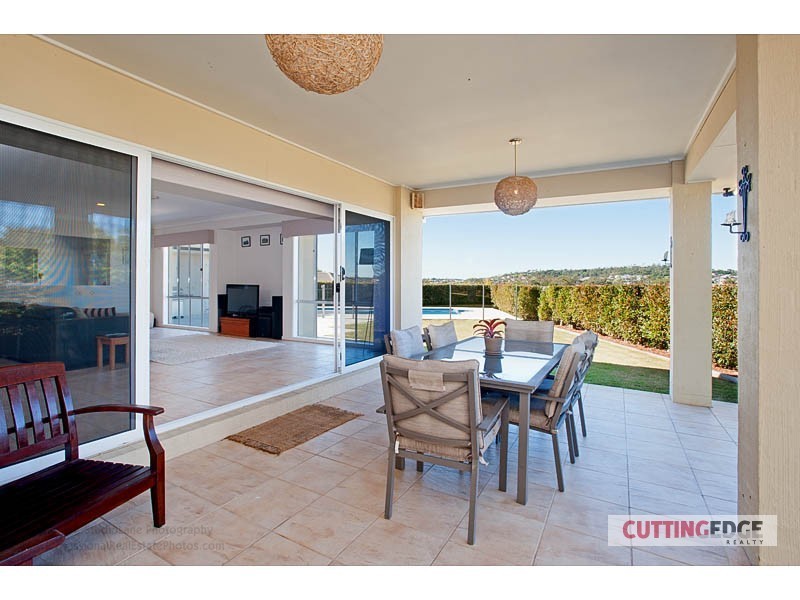 14 Fitzgerald Close, Maudsland QLD 4210