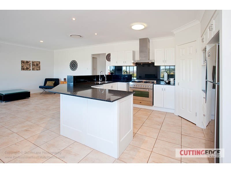 14 Fitzgerald Close, Maudsland QLD 4210