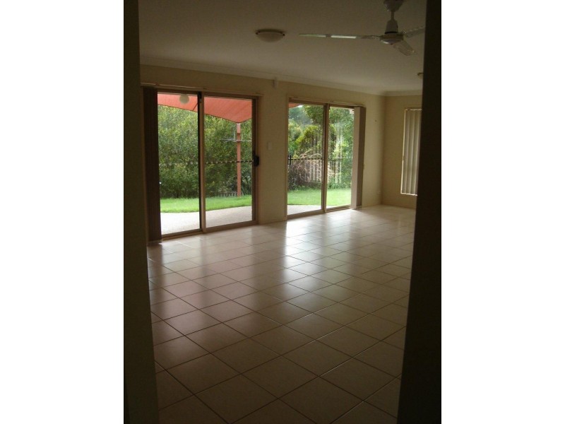 52 Pacific Pines, Pacific Pines QLD 4211