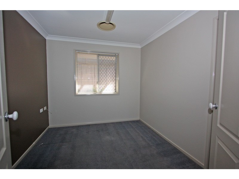 46 Penrhyn St, Pacific Pines QLD 4211