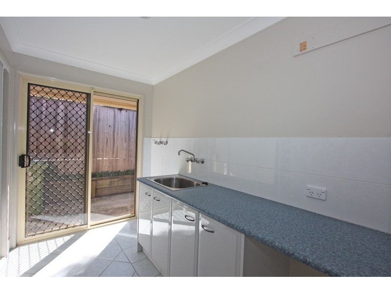 46 Penrhyn St, Pacific Pines QLD 4211