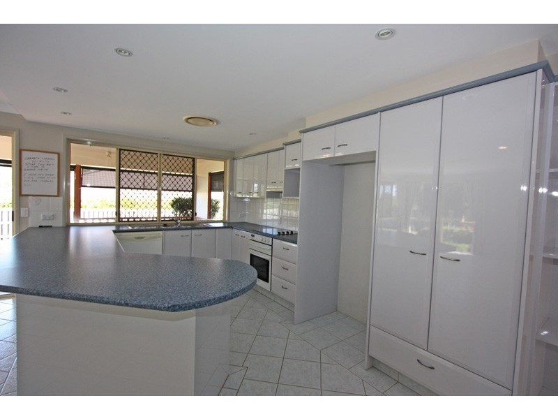 46 Penrhyn St, Pacific Pines QLD 4211