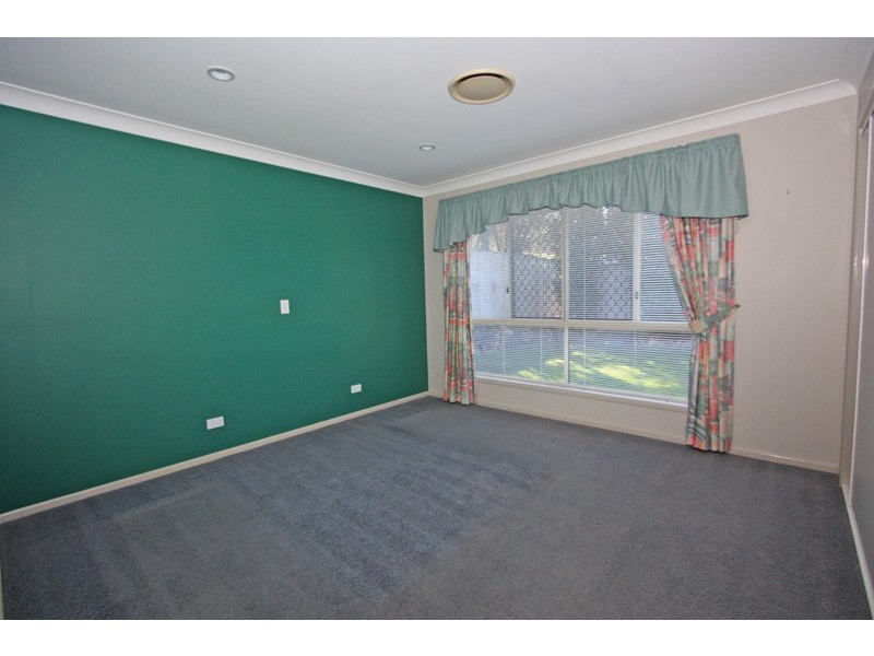 46 Penrhyn St, Pacific Pines QLD 4211