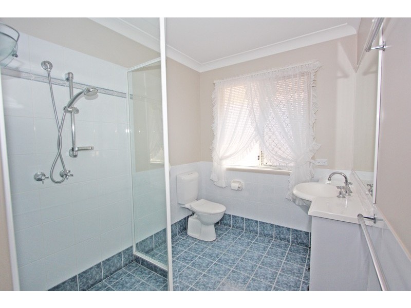 46 Penrhyn St, Pacific Pines QLD 4211