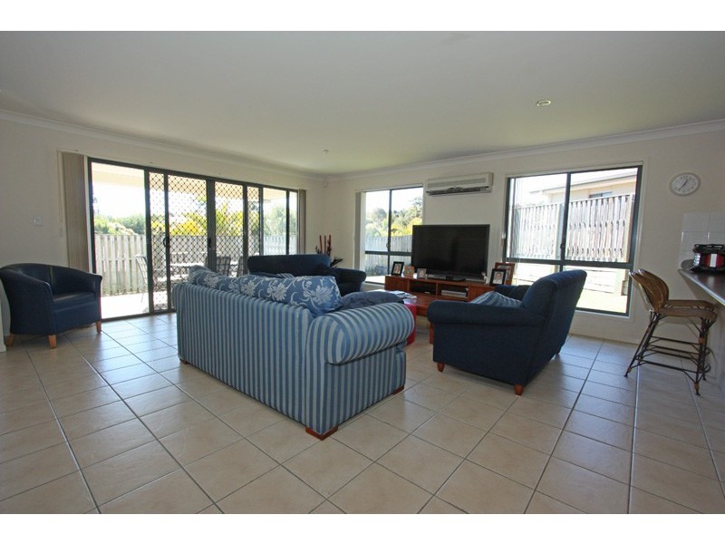 13 STOCKDALE ST, Pacific Pines QLD 4211