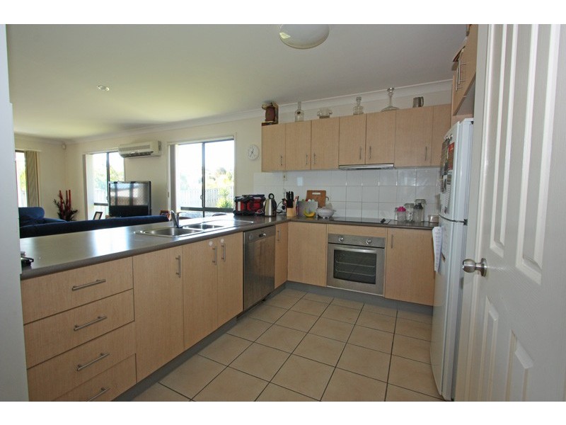 13 STOCKDALE ST, Pacific Pines QLD 4211