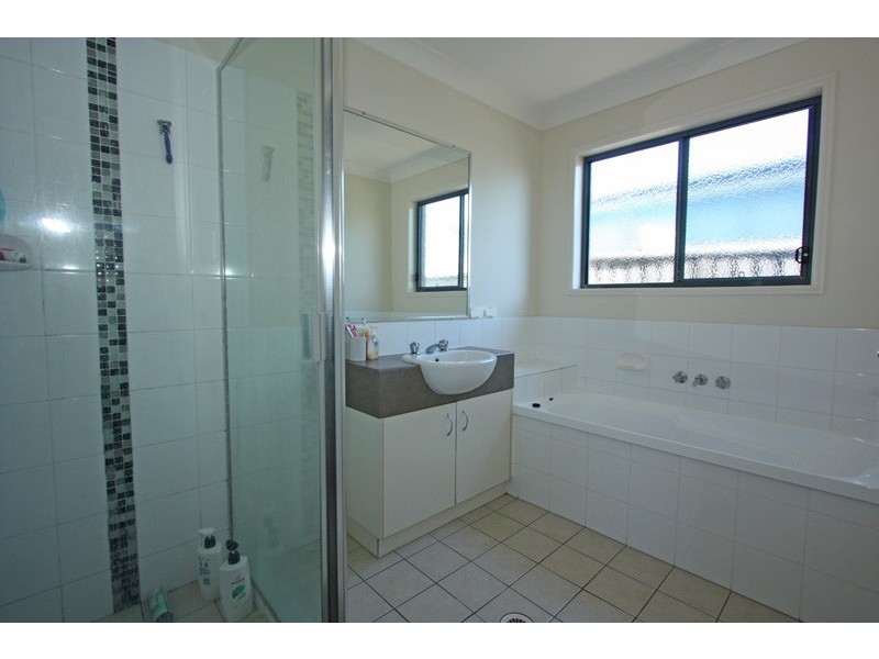 13 STOCKDALE ST, Pacific Pines QLD 4211