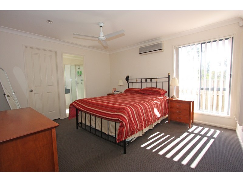 13 STOCKDALE ST, Pacific Pines QLD 4211