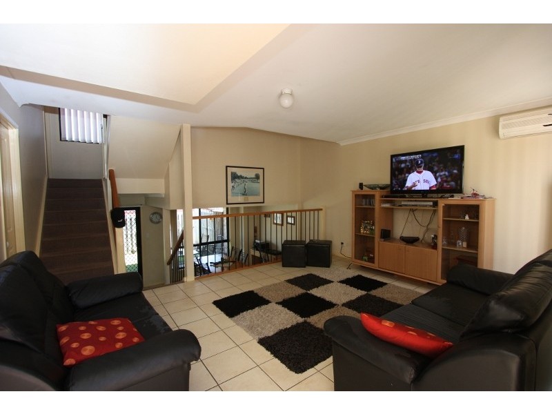 141 Pacific Pines Blvd, Pacific Pines QLD 4211