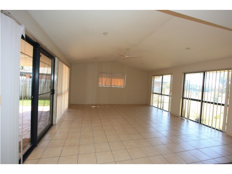 14 River Heights Dr, Upper Coomera QLD 4209