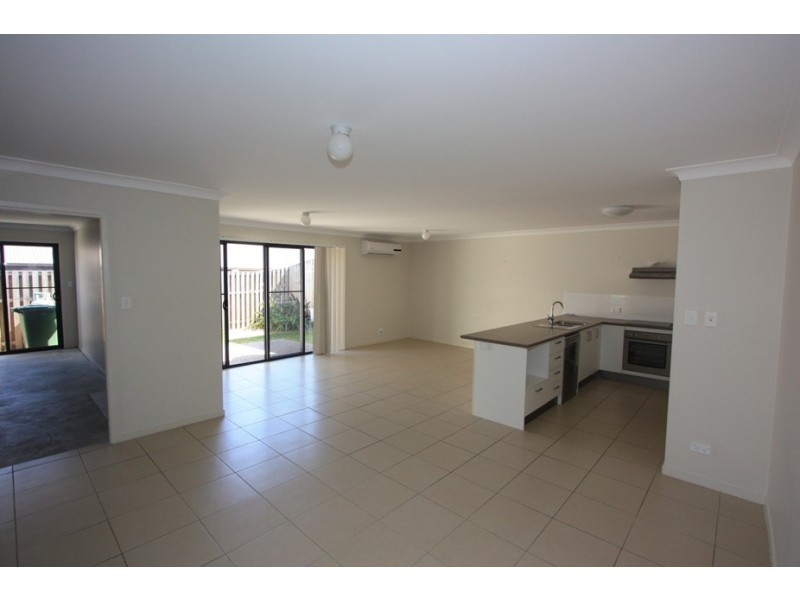 55A WUNBURRA CIRCLE, Pacific Pines QLD 4211