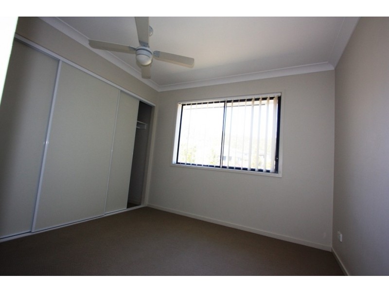 55A WUNBURRA CIRCLE, Pacific Pines QLD 4211