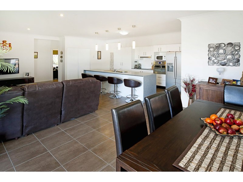 29 Felling Dr, Maudsland QLD 4210