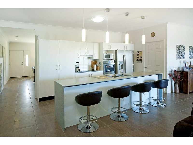 29 Felling Dr, Maudsland QLD 4210