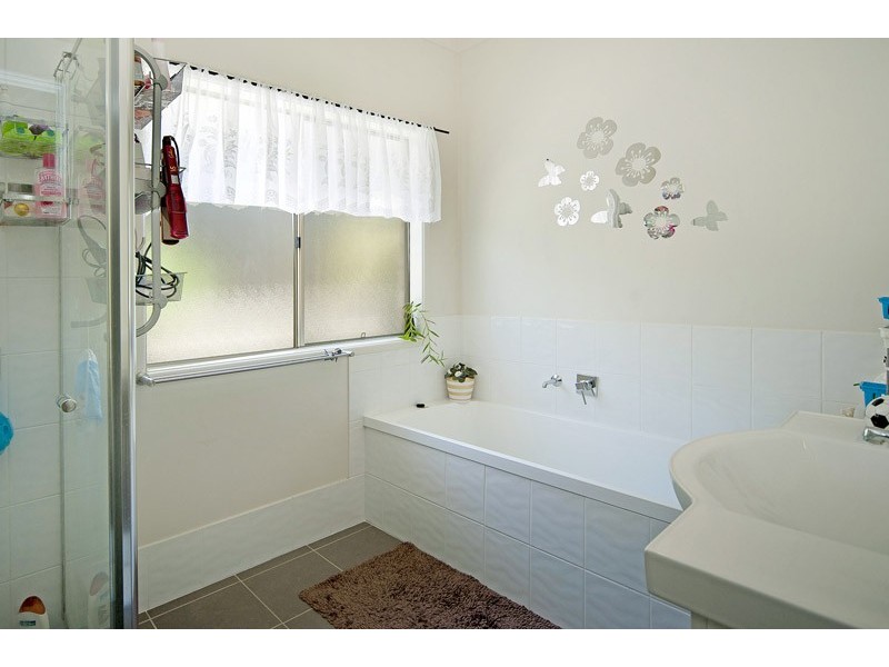 29 Felling Dr, Maudsland QLD 4210