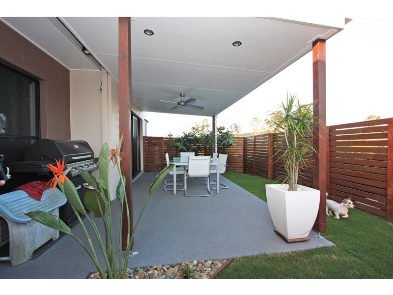 60 Manning Cct, Pacific Pines QLD 4211