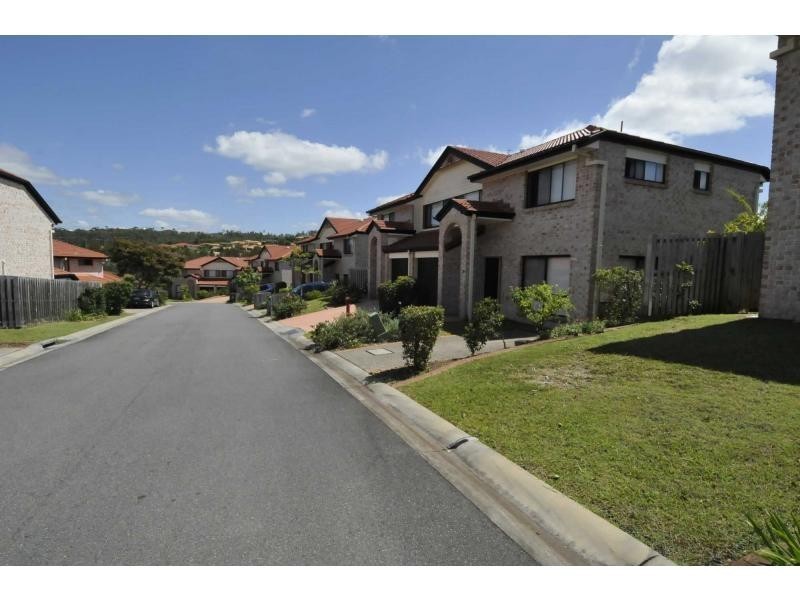 51/141 Pacific Pines Blvd, Pacific Pines QLD 4211