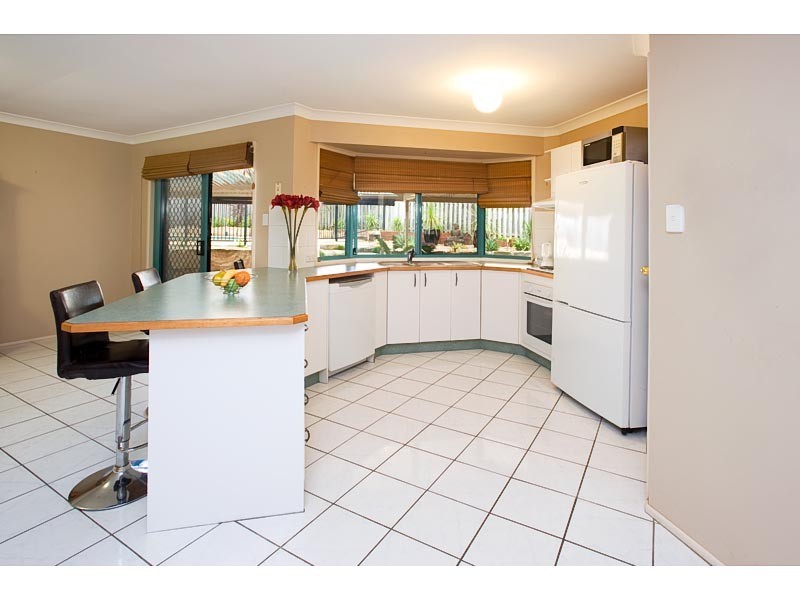 4 Chatham Avenue, Pacific Pines QLD 4211