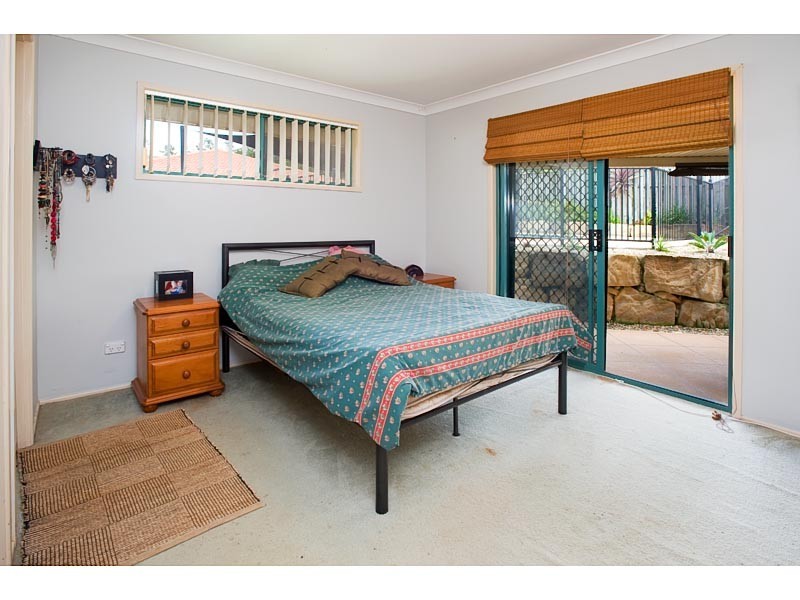 4 Chatham Avenue, Pacific Pines QLD 4211