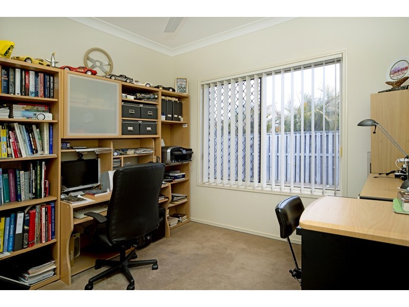 89 SALVADO DR, Pacific Pines QLD 4211