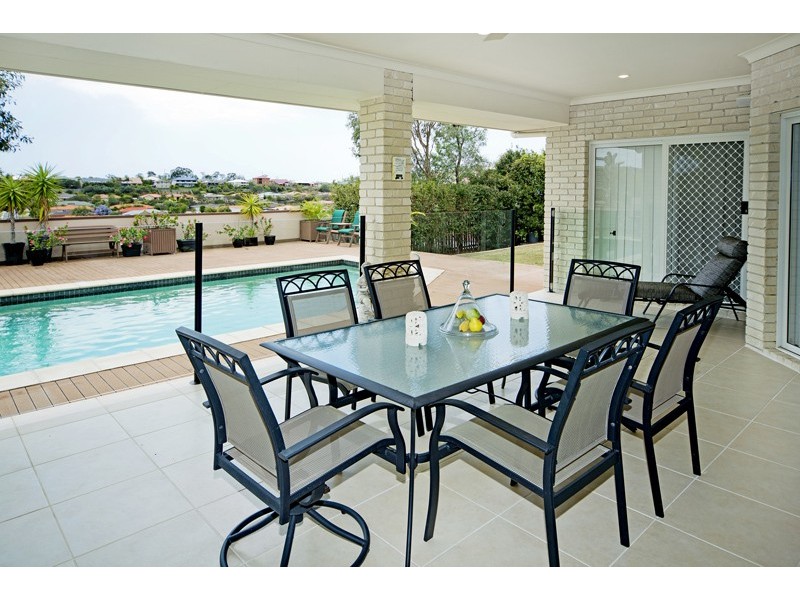 89 SALVADO DR, Pacific Pines QLD 4211