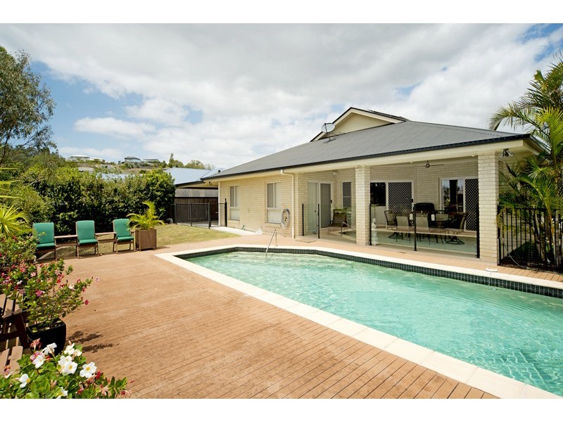 89 SALVADO DR, Pacific Pines QLD 4211