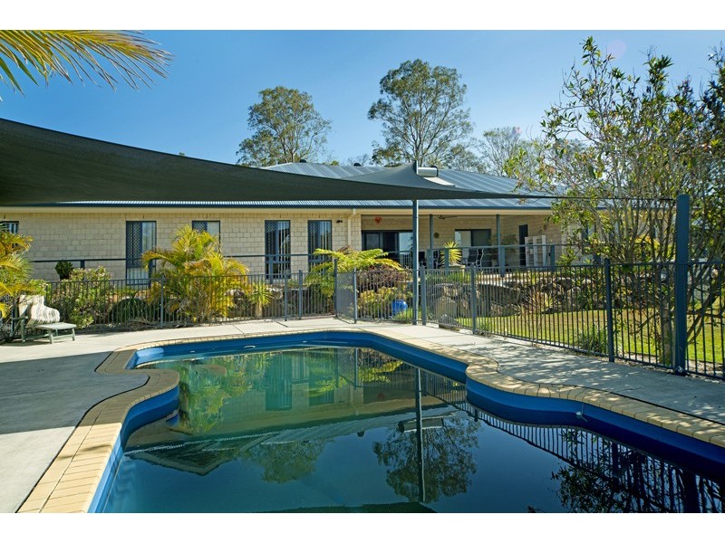 25 Howard Hughes Ct, Maudsland QLD 4210