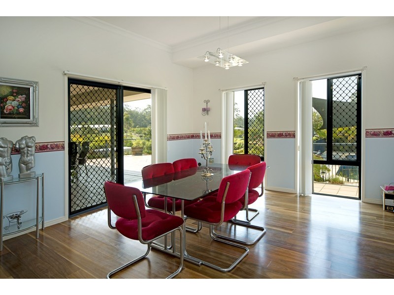 25 Howard Hughes Ct, Maudsland QLD 4210