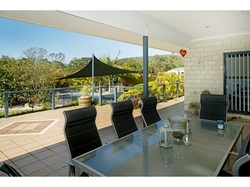 25 Howard Hughes Ct, Maudsland QLD 4210