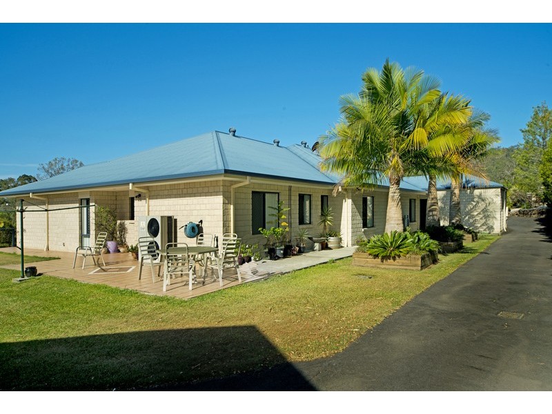 25 Howard Hughes Ct, Maudsland QLD 4210