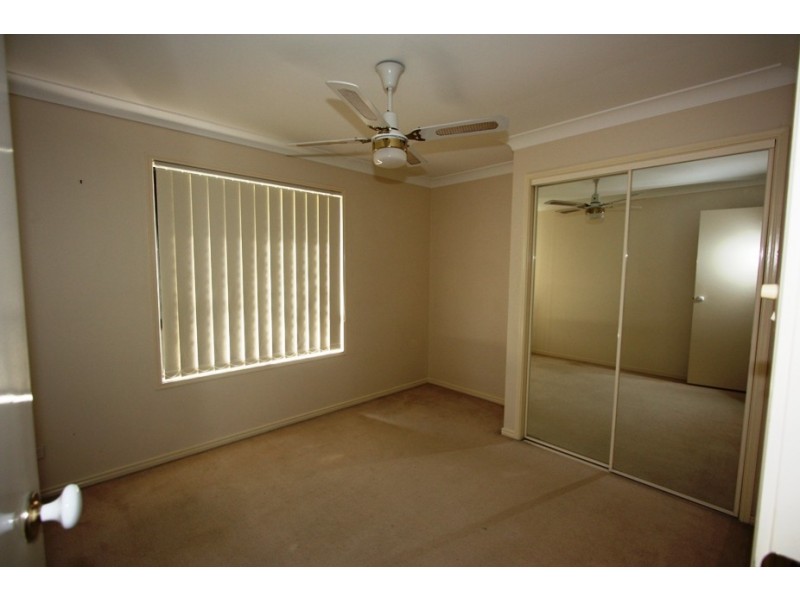 11/1 STUDIO DR, Pacific Pines QLD 4211