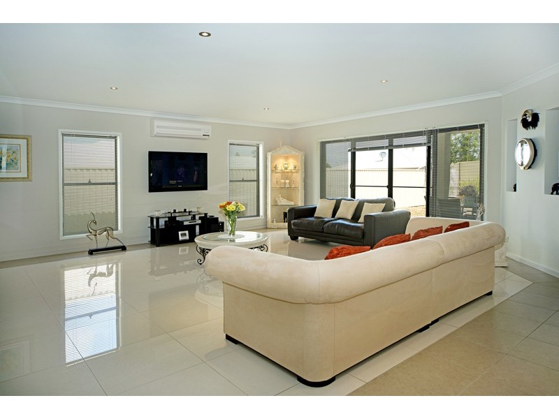 10 Torrington St, Upper Coomera QLD 4209