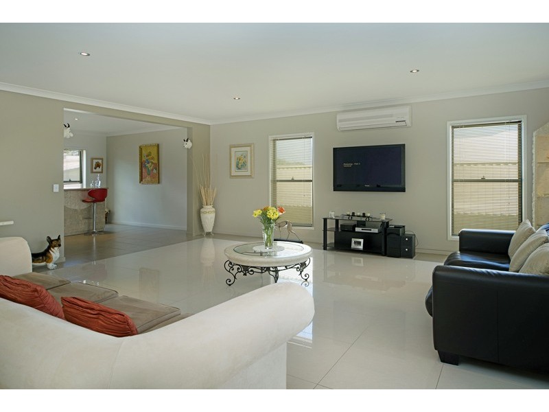 10 Torrington St, Upper Coomera QLD 4209