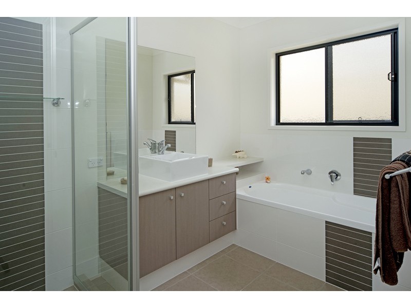 10 Torrington St, Upper Coomera QLD 4209