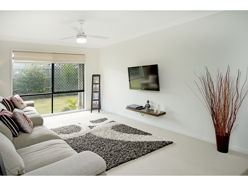 6 Macleay Cct, Upper Coomera QLD 4209