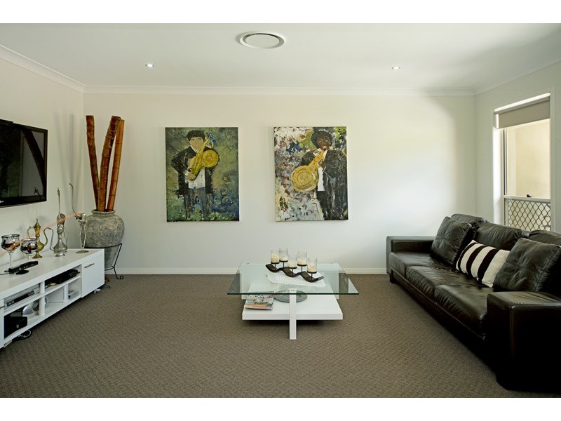 3 PORTIMAO CT, Oxenford QLD 4210