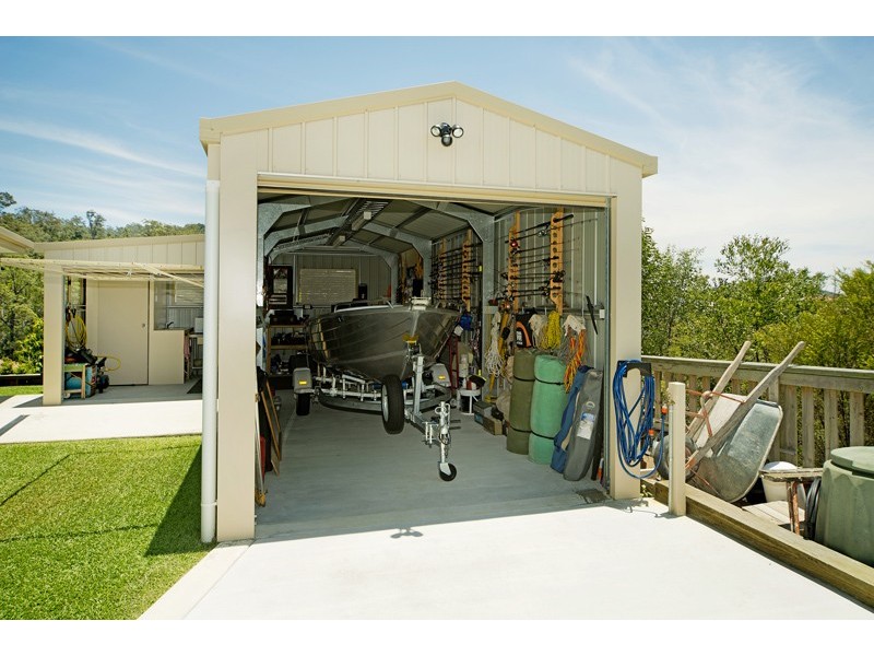 3 Castlereagh Close, Pacific Pines QLD 4211