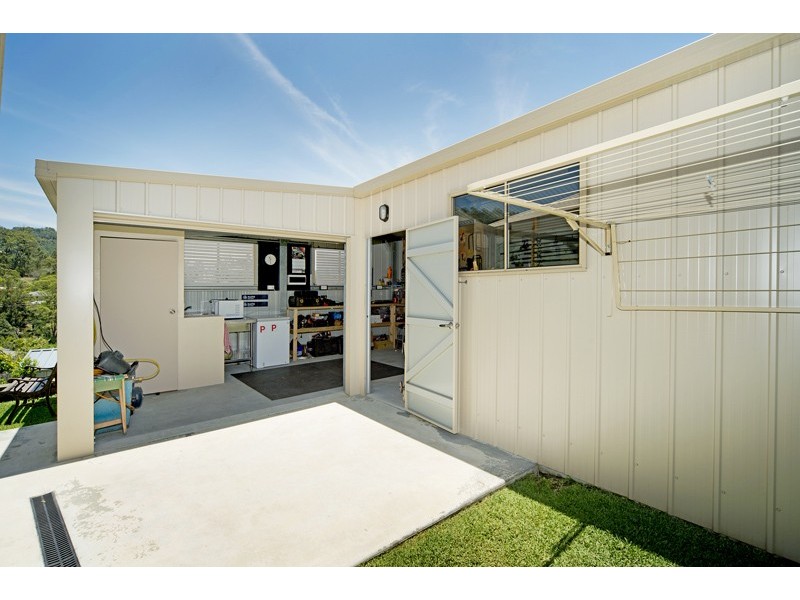 3 Castlereagh Close, Pacific Pines QLD 4211