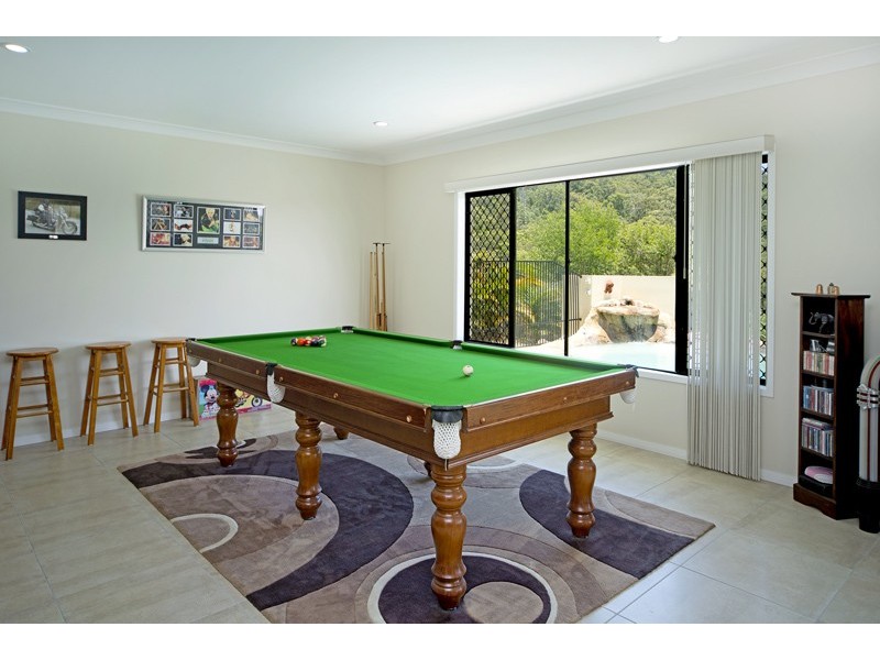 3 Castlereagh Close, Pacific Pines QLD 4211