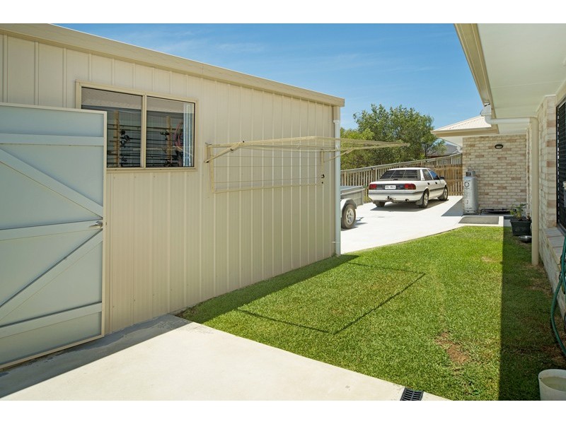 3 Castlereagh Close, Pacific Pines QLD 4211