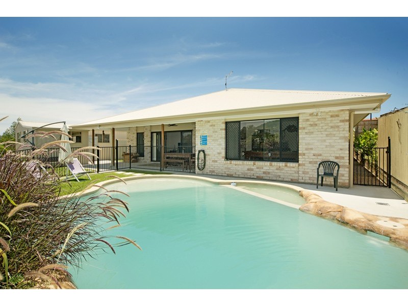 3 Castlereagh Close, Pacific Pines QLD 4211