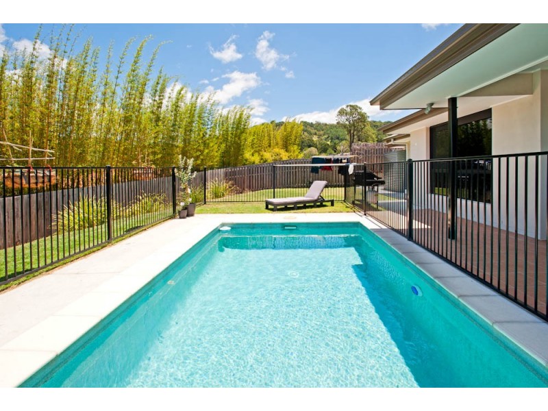 19 FLAMETREES CRES, Maudsland QLD 4210